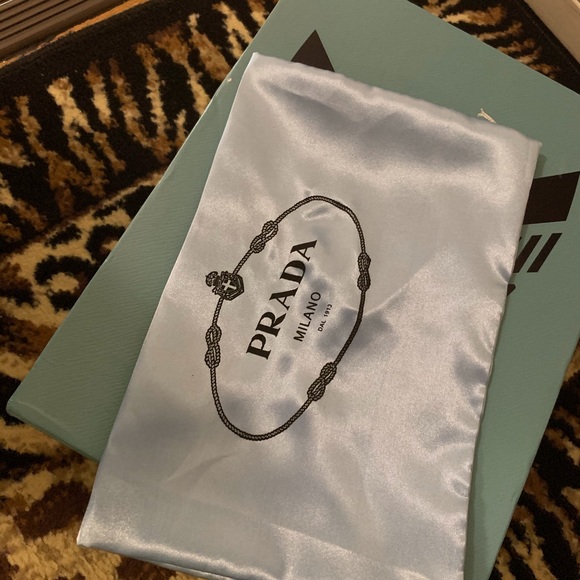 *SOLD* Lug Chelsea boot - Picture 5 of 6